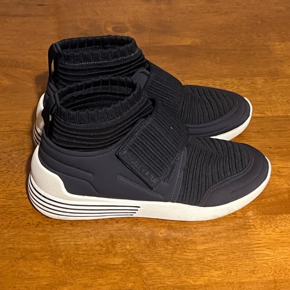 Kendall t Kylie high top sneakers - Picture 3 of 5